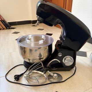 Robot Amasadora Negro