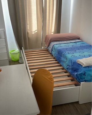 Cama individual extensible con almacenaje