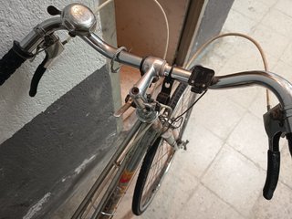 Bicicleta antigua con cambio en barra