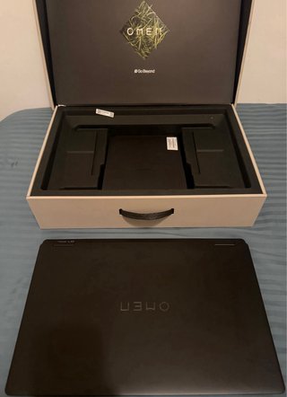 Portátil HP OMEN 17 Ryzen 9 RTX 4060 32GB RAM 1TB