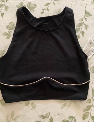 Top deportivo Calzedonia negro talla M