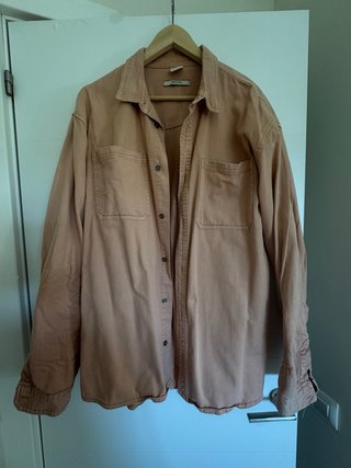Sobrecamisa in tonalità pesca