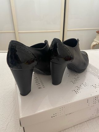 Zapato de piel negros con cordones