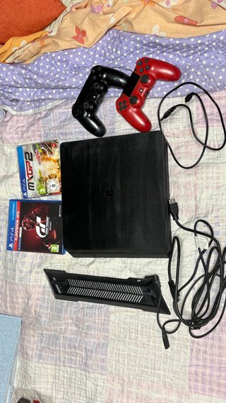 PS4 Slim Nera