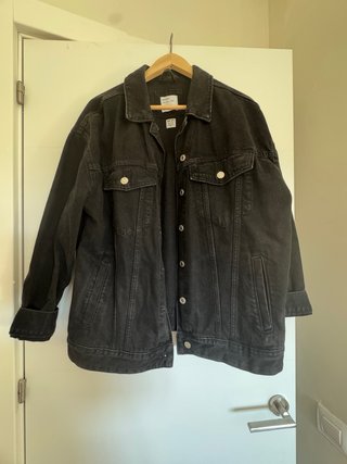 Chaqueta vaquera negra Bershka