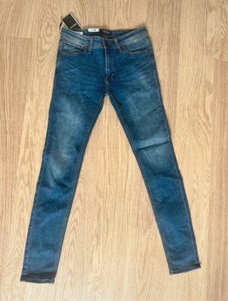 Pantalón vaquero Jack & Jones azul. Nuevo