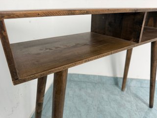 Consola in legno stile vintage