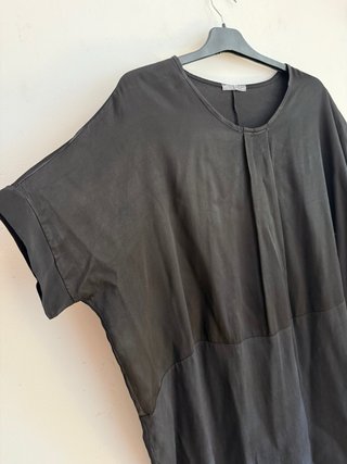 Camiseta larga negra