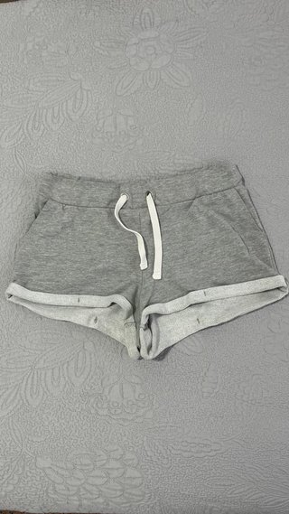 Pantalón corto de chándal gris