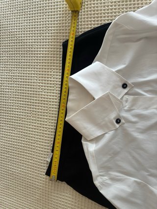 Camisa de And y pantalón con caída de síntesis