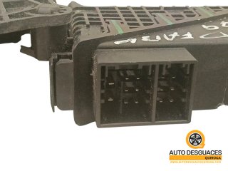 Elevalunas delantero derecho Skoda Fabia