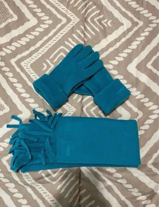 Set de Bufanda y Guantes Totto