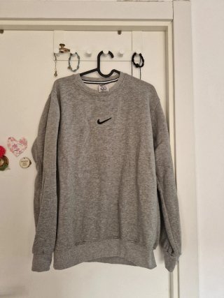 Sudadera Nike Gris