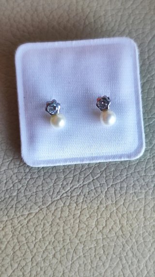 Pendientes bebé oro blanco perla y circonita nuevo