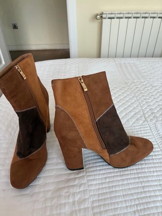 Botines de ante patchwork tacón