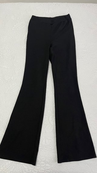 Leggings campana Stradivarius negros