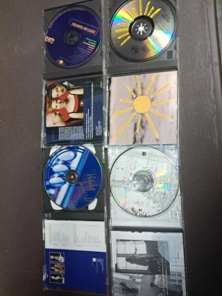 CDs Presuntos Implicados: La Noche, Siete, Versión