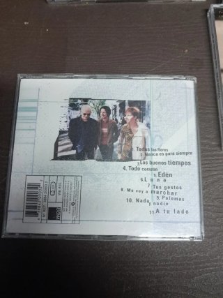 CDs Presuntos Implicados: La Noche, Siete, Versión