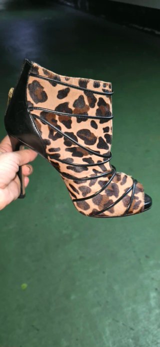 Botines LODI tacón,animal print Sin uso