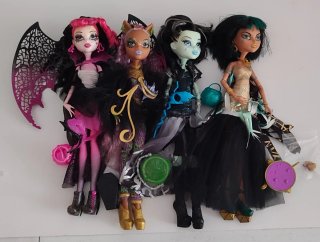 Set de 4 Muñecas Monster High