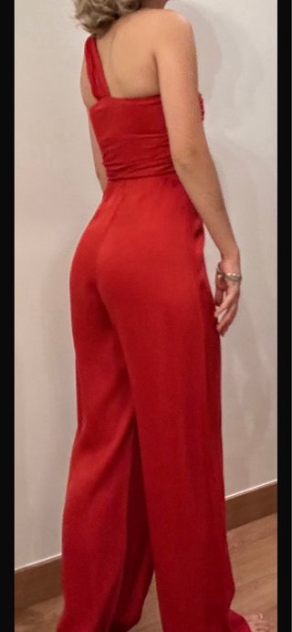 Mono de fiesta rojo