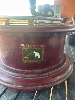 Gramola His Master's Voice