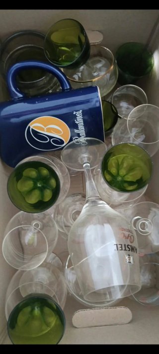 Lote de 15 vasos y copas variadas