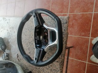 Volante Seat León FR MK4 con levas