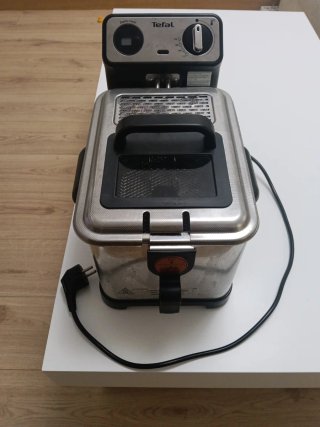 Freidora de aceite 3 litros marca tefal