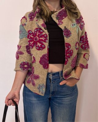Chaqueta Estampada con Flores