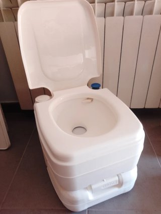 WC FIAMMA NOU A ESTRENAR