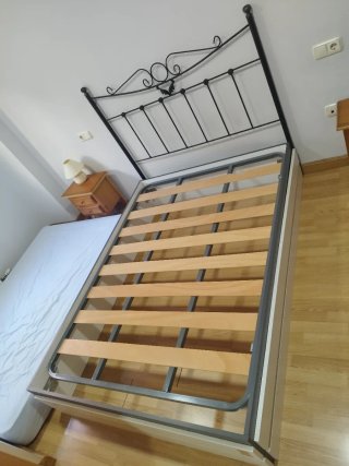 Estructura cama y cabecero metálico