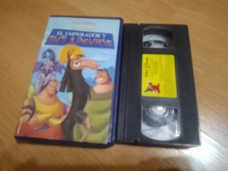 VHS El Emperador y sus Locuras Disney