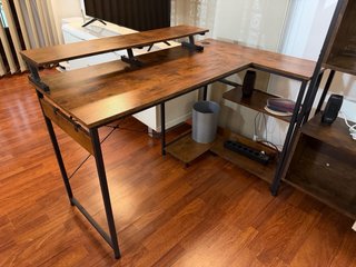 Escritorio Esquinero de Madera y Metal