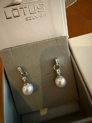 Pendientes Lotus Silver Perla y Circonitas