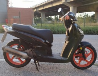 Escape Leovince 4 Road para Honda SH 125