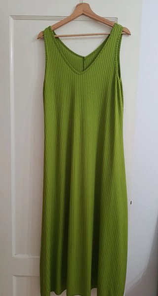 Vestido Verde de Canalé