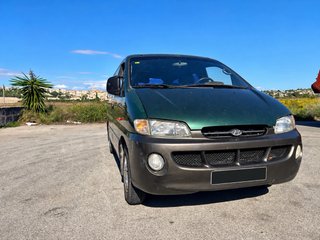 Hyundai H-1 1998