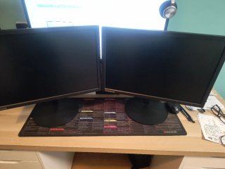 2 Monitor Lenovo ThinkVision T2054 LED