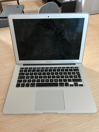 MacBook Air 13 i5 8GB 128GB SSD Gris