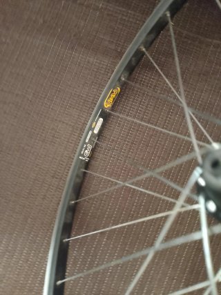 Ruedas Mavic 700c carretera/clásicas