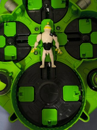 Set de Figuras Ben 10 con Accesorios