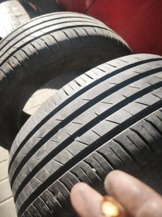 2 Neumáticos 215/55/17 W91 goodyear EfficientGrip