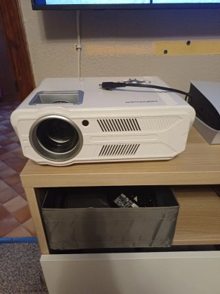 Proyector LED Portátil DBPOWER