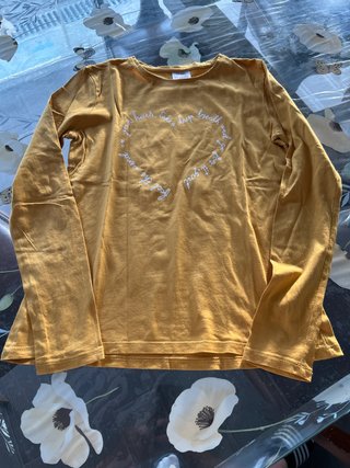 T-shirt Amarela Manga Comprida