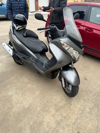 Suzuki Burgman 200 (2010)
