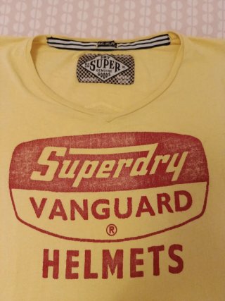 Camiseta Superdry Vanguard Helmets Amarilla