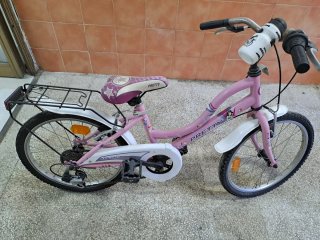 Bicicletta per bambina rosa