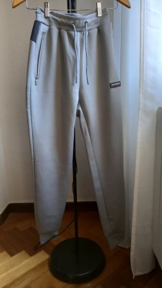 Pantalón chándal gris McKenzie Talla XS- Chicos.