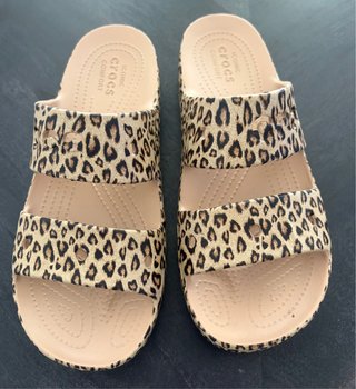 Sandalias Crocs Animal Print Talla 39